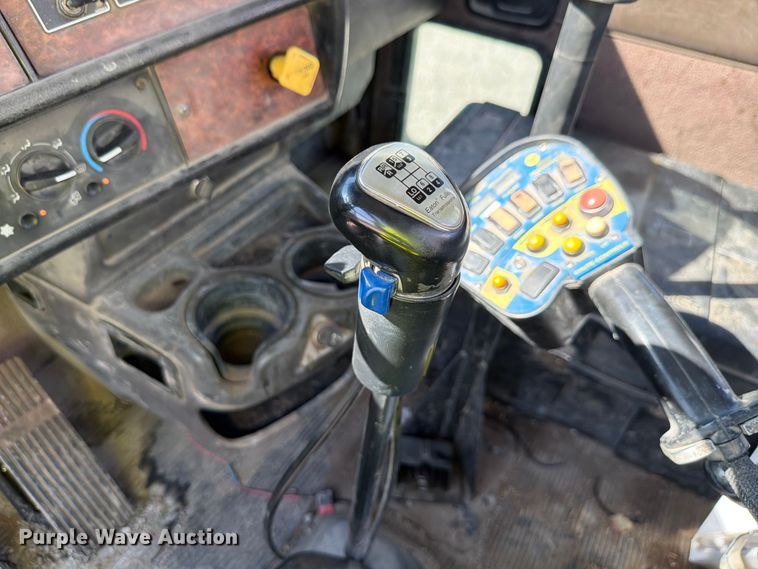 image for item FK3512 2004 Kenworth W900 ready mix truck