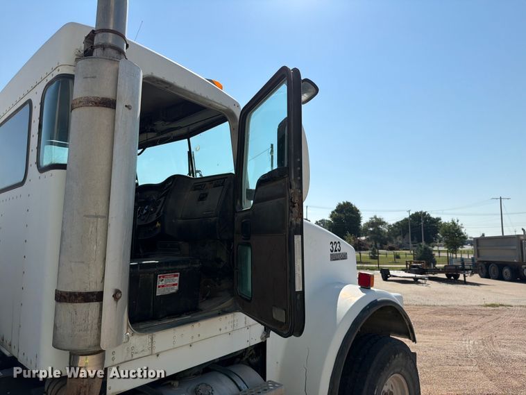 image for item FK3512 2004 Kenworth W900 ready mix truck