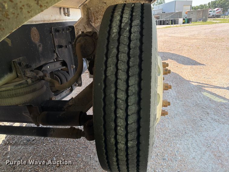 image for item FK3512 2004 Kenworth W900 ready mix truck