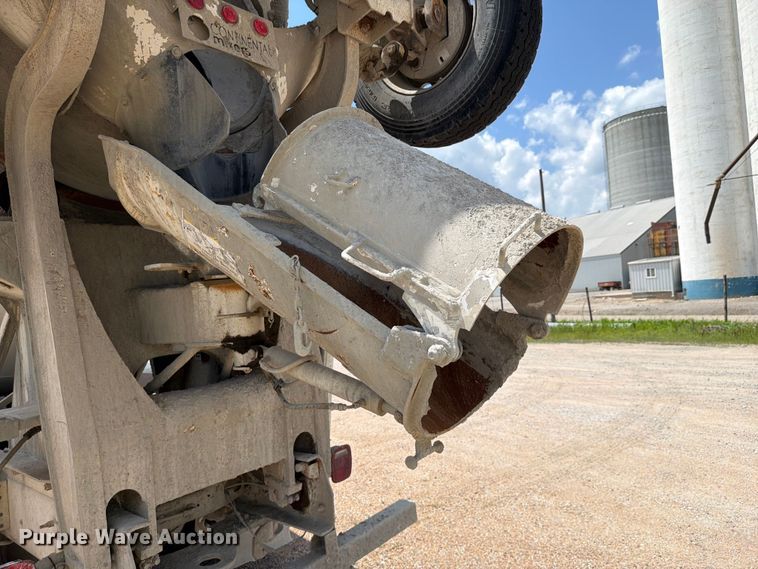 image for item FK3514 2014 International PayStar 5500i ready mix truck