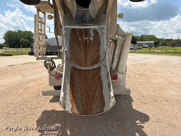 image for item FK3514 2014 International PayStar 5500i ready mix truck