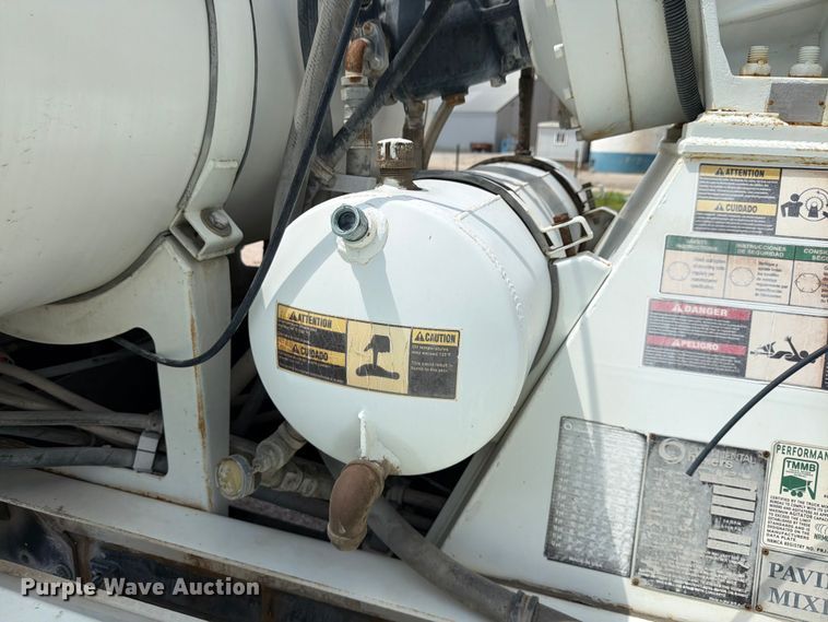 image for item FK3514 2014 International PayStar 5500i ready mix truck