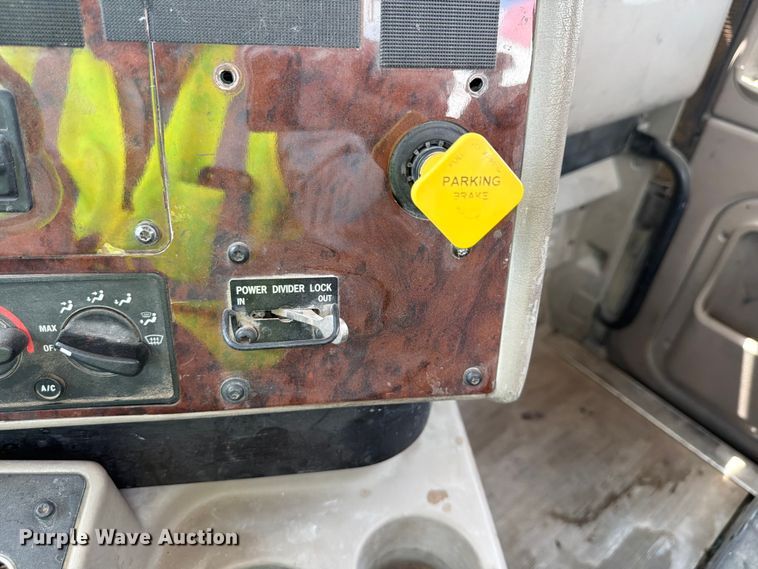 image for item FK3514 2014 International PayStar 5500i ready mix truck