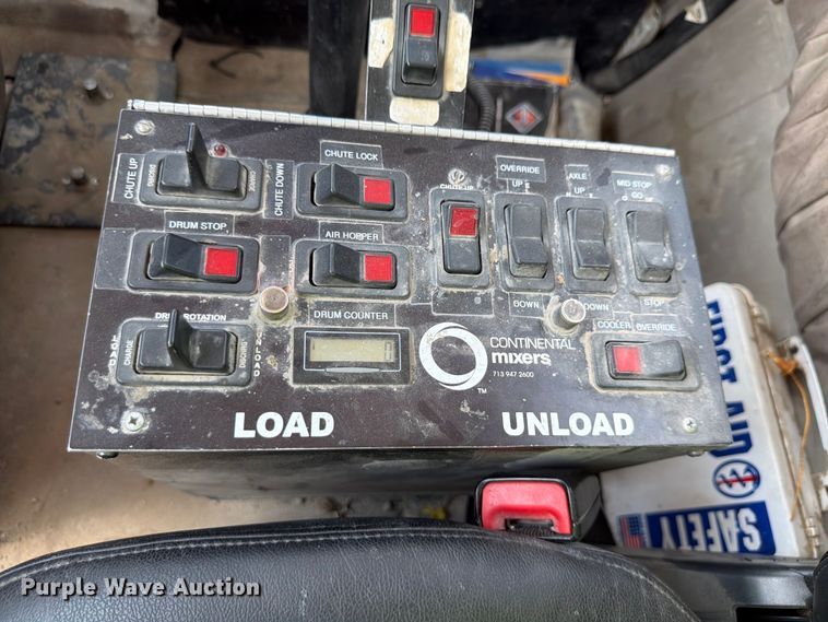 image for item FK3514 2014 International PayStar 5500i ready mix truck