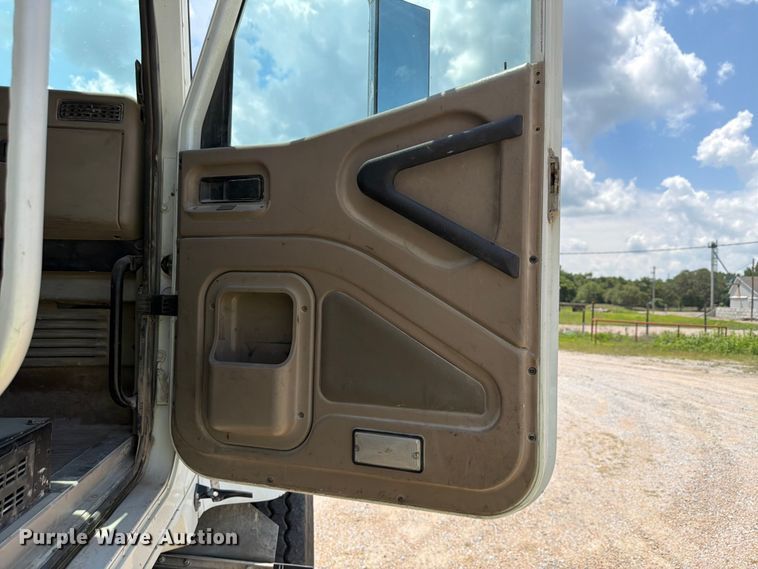 image for item FK3514 2014 International PayStar 5500i ready mix truck