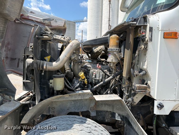 image for item FK3514 2014 International PayStar 5500i ready mix truck