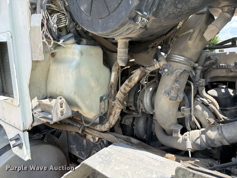 image for item FK3514 2014 International PayStar 5500i ready mix truck