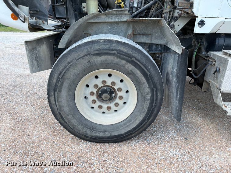image for item FK3514 2014 International PayStar 5500i ready mix truck