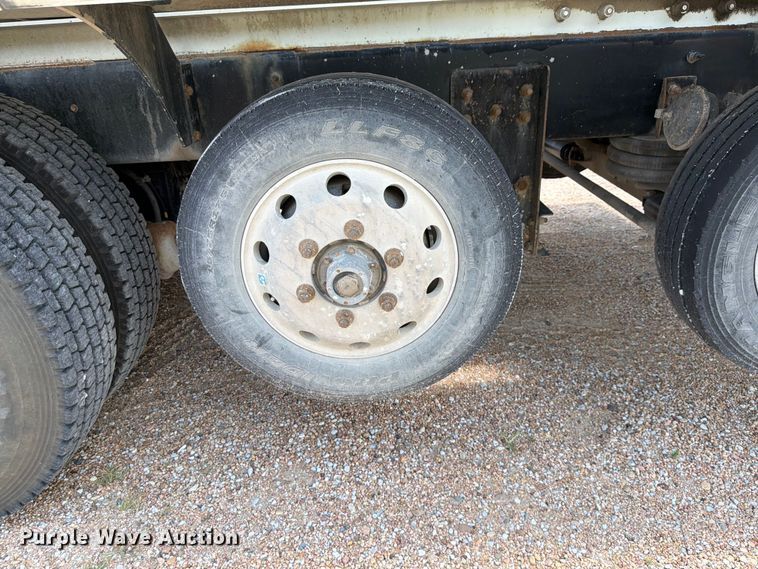 image for item FK3514 2014 International PayStar 5500i ready mix truck