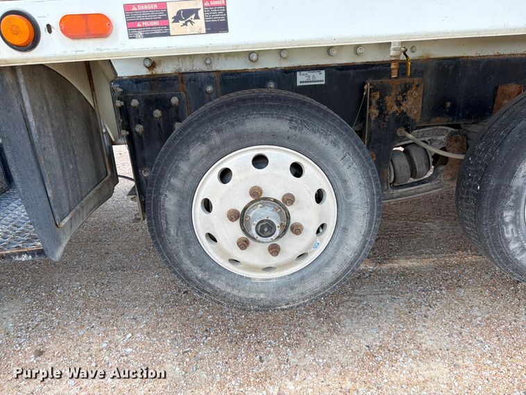 image for item FK3514 2014 International PayStar 5500i ready mix truck