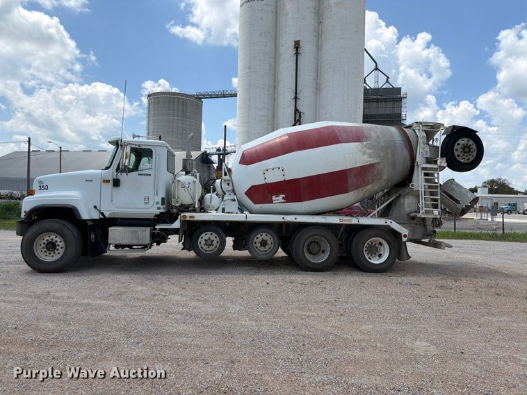 image for item FK3515 2013 International Paystar ready mix truck