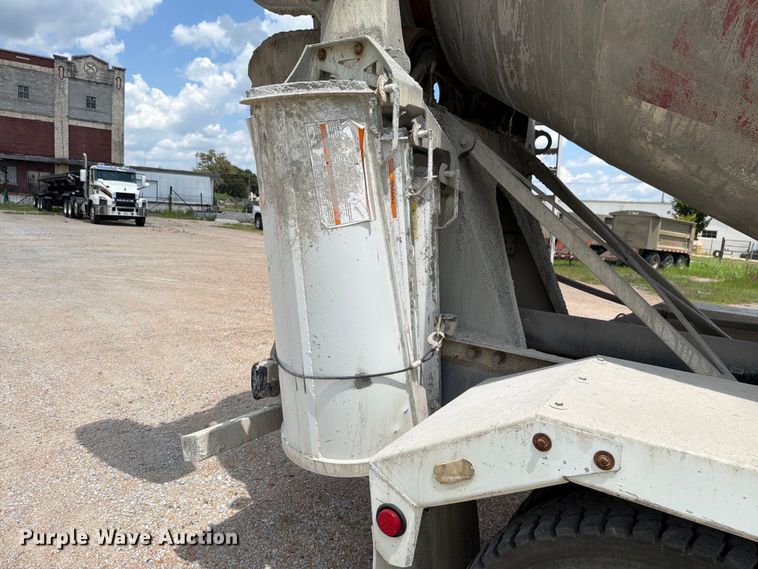 image for item FK3515 2013 International Paystar ready mix truck