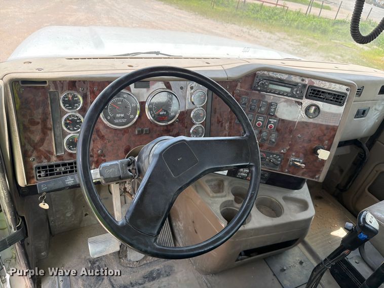 image for item FK3515 2013 International Paystar ready mix truck