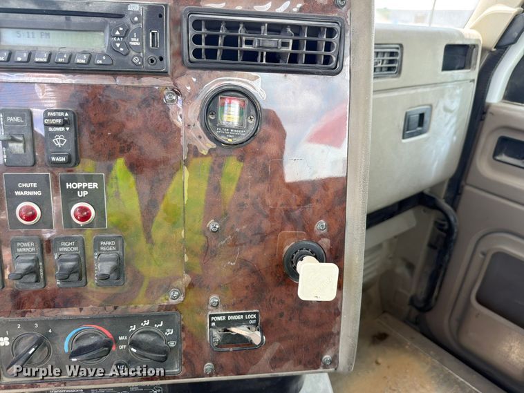 image for item FK3515 2013 International Paystar ready mix truck
