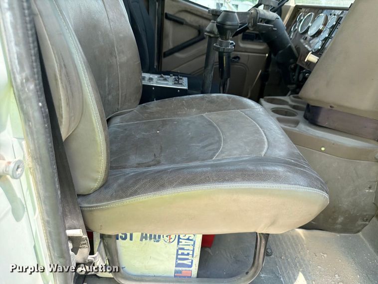 image for item FK3515 2013 International Paystar ready mix truck