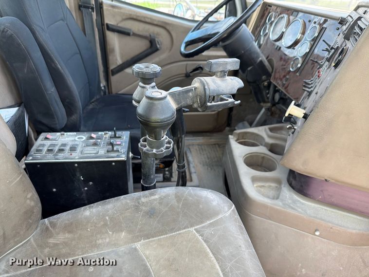 image for item FK3515 2013 International Paystar ready mix truck