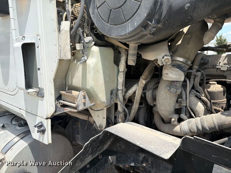 image for item FK3515 2013 International Paystar ready mix truck