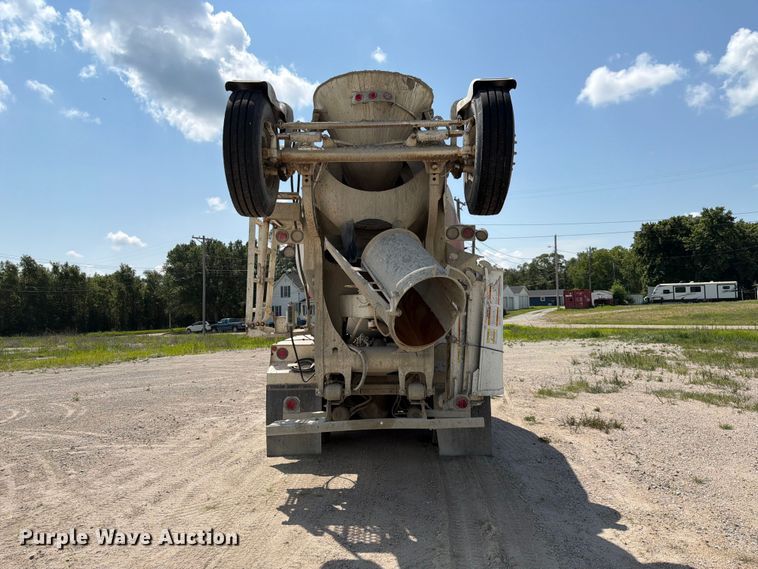 image for item FK3517 2003 Peterbilt 357 ready mix truck