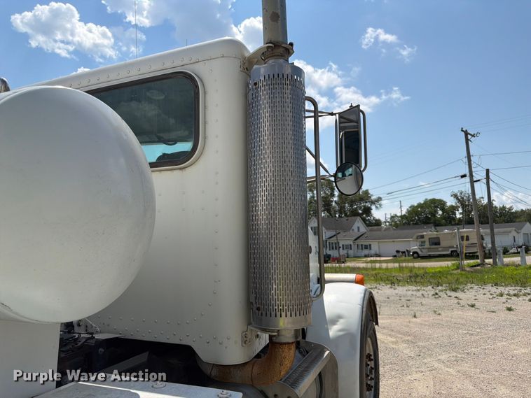 image for item FK3517 2003 Peterbilt 357 ready mix truck