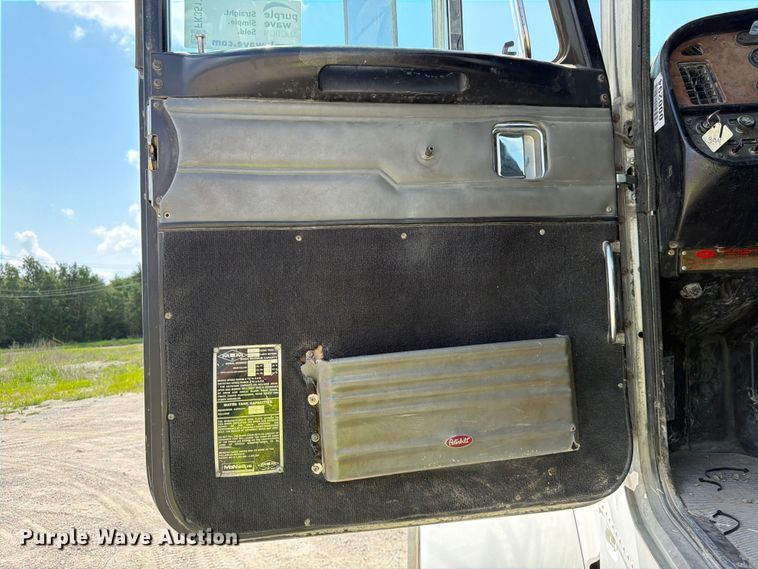 image for item FK3517 2003 Peterbilt 357 ready mix truck
