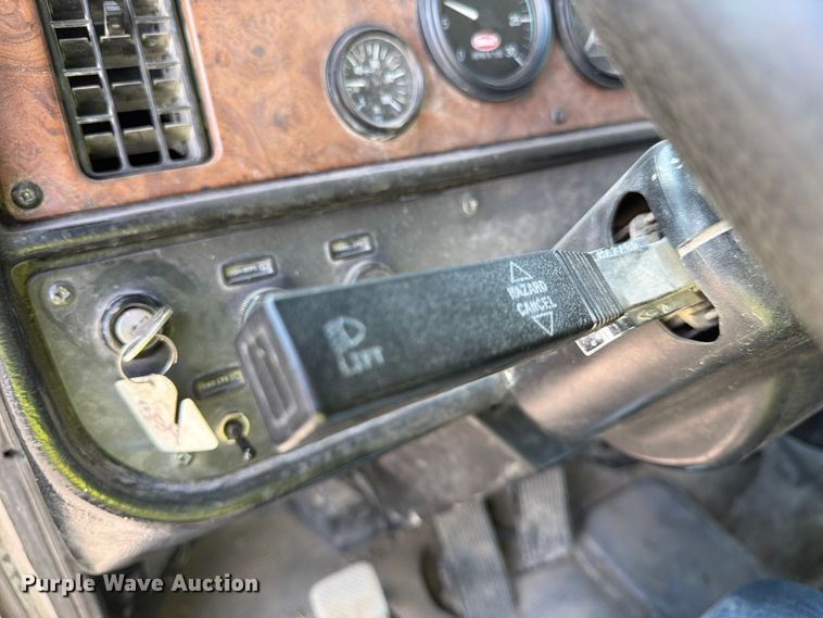 image for item FK3517 2003 Peterbilt 357 ready mix truck