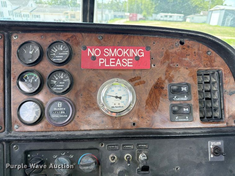 image for item FK3517 2003 Peterbilt 357 ready mix truck