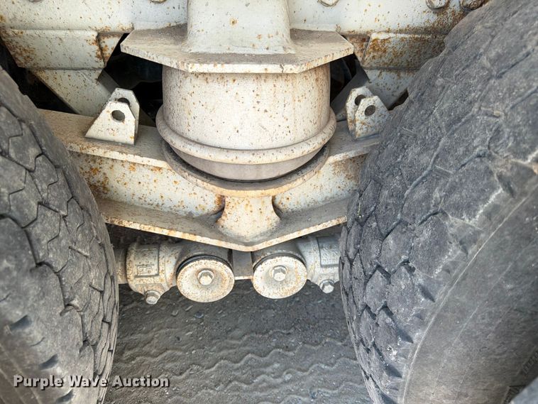 image for item FK3517 2003 Peterbilt 357 ready mix truck