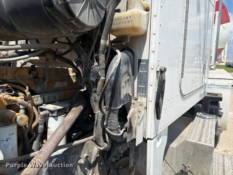 image for item FK3517 2003 Peterbilt 357 ready mix truck