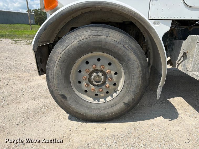 image for item FK3517 2003 Peterbilt 357 ready mix truck