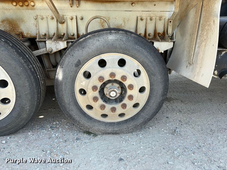 image for item FK3517 2003 Peterbilt 357 ready mix truck