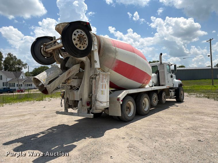 image for item FK3518 2013 International PayStar 5500i ready mix truck