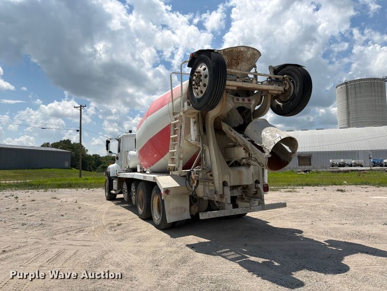 image for item FK3518 2013 International PayStar 5500i ready mix truck