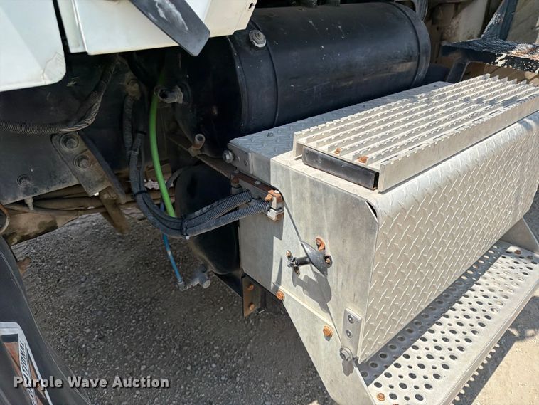 image for item FK3518 2013 International PayStar 5500i ready mix truck