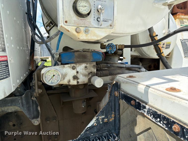 image for item FK3518 2013 International PayStar 5500i ready mix truck