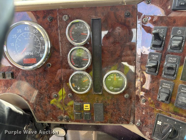image for item FK3518 2013 International PayStar 5500i ready mix truck