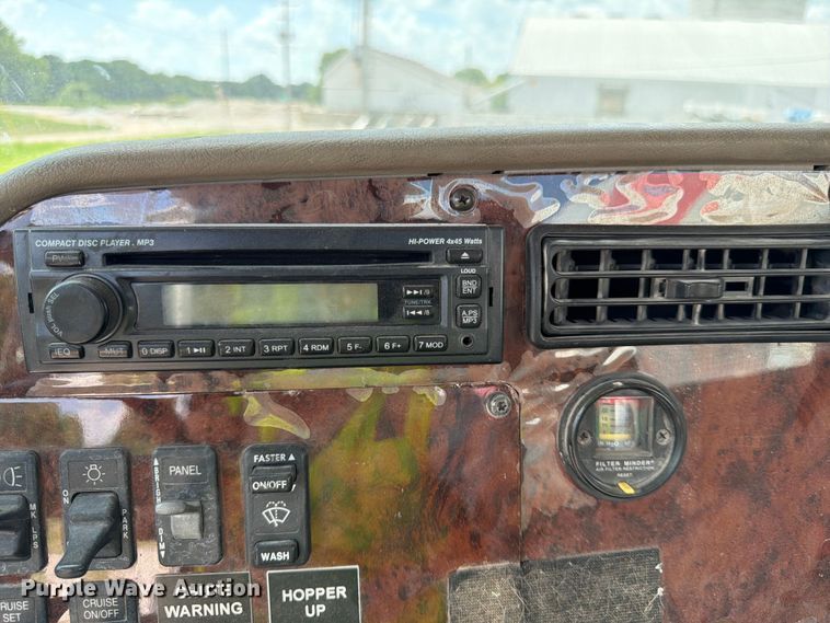 image for item FK3518 2013 International PayStar 5500i ready mix truck