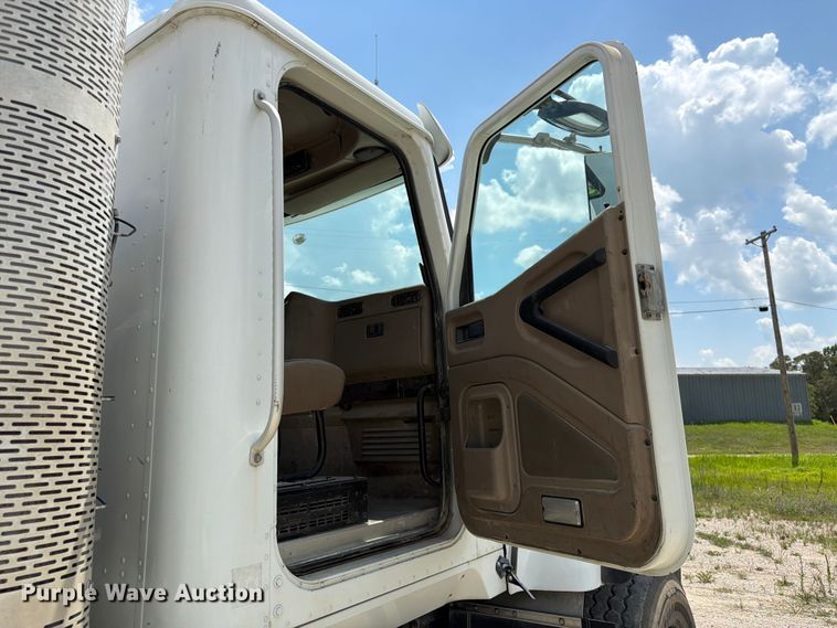 image for item FK3518 2013 International PayStar 5500i ready mix truck