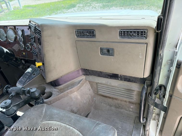 image for item FK3518 2013 International PayStar 5500i ready mix truck