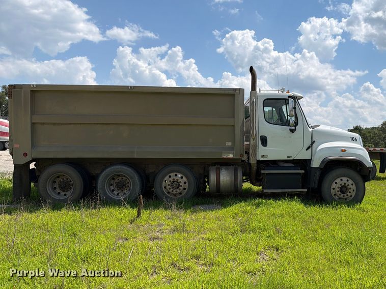 image for item FK3519 2012 Freightliner 114SD dump truck