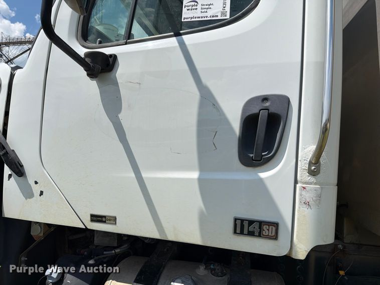 image for item FK3519 2012 Freightliner 114SD dump truck