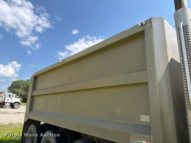 image for item FK3519 2012 Freightliner 114SD dump truck
