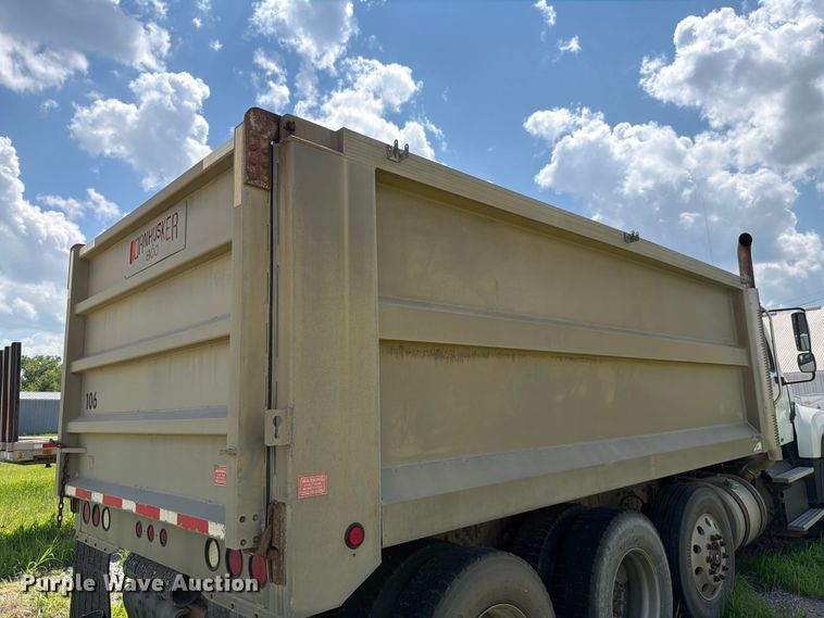 image for item FK3519 2012 Freightliner 114SD dump truck