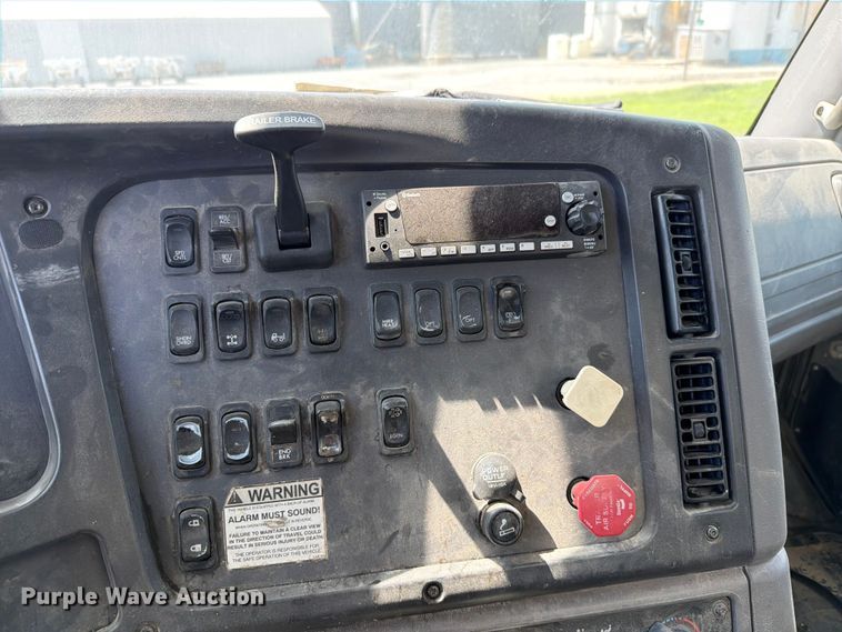 image for item FK3519 2012 Freightliner 114SD dump truck