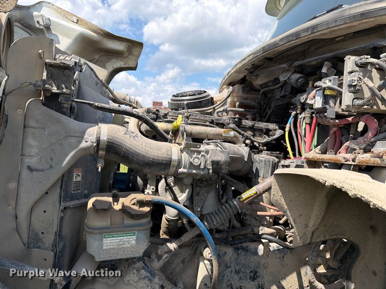 image for item FK3519 2012 Freightliner 114SD dump truck