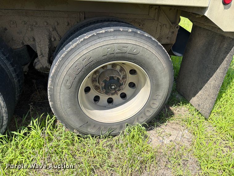 image for item FK3519 2012 Freightliner 114SD dump truck