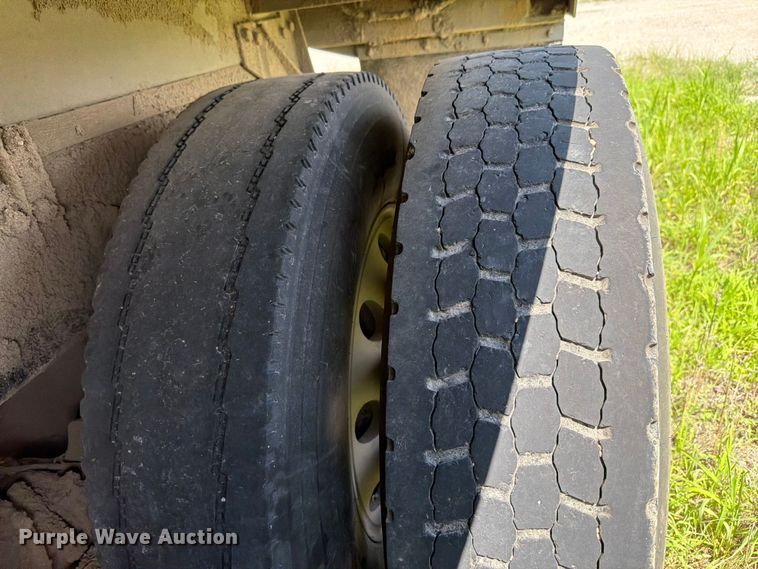 image for item FK3519 2012 Freightliner 114SD dump truck