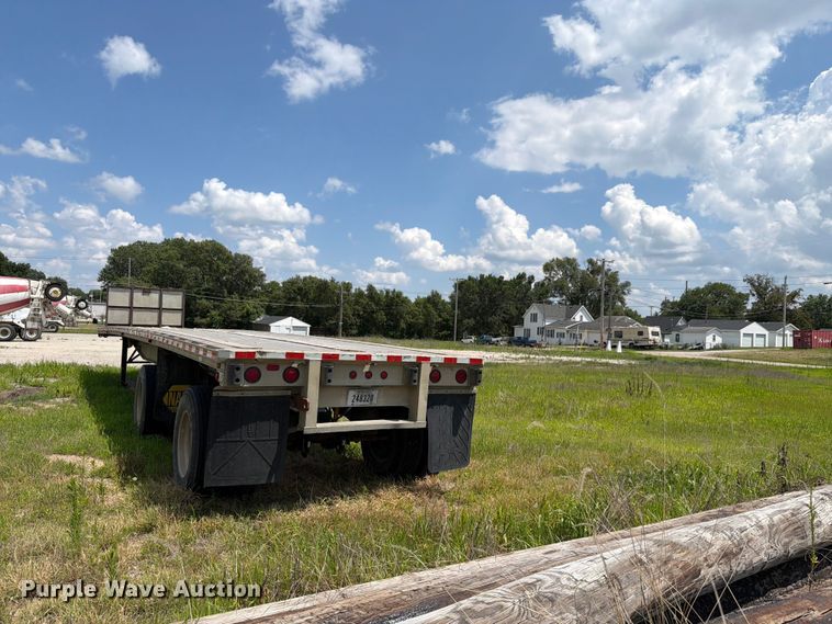 image for item FK3520 1985 Ravens flatbed trailer