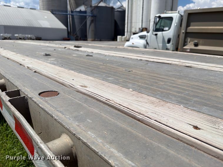 image for item FK3520 1985 Ravens flatbed trailer