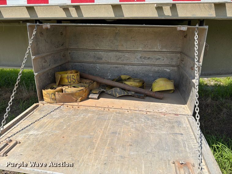 image for item FK3520 1985 Ravens flatbed trailer