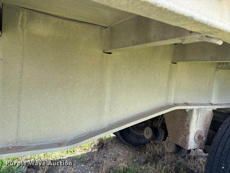 image for item FK3520 1985 Ravens flatbed trailer